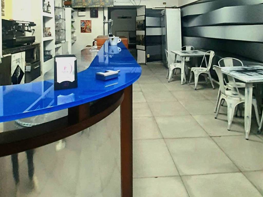 negozio in vendita a Carsoli