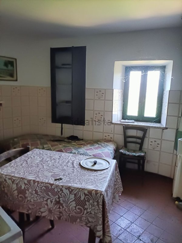 casa indipendente in vendita a Carsoli in zona Poggio Cinolfo