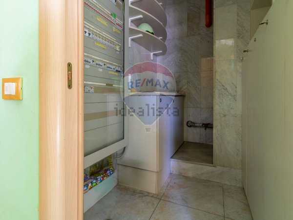 locale commerciale in vendita a Carsoli