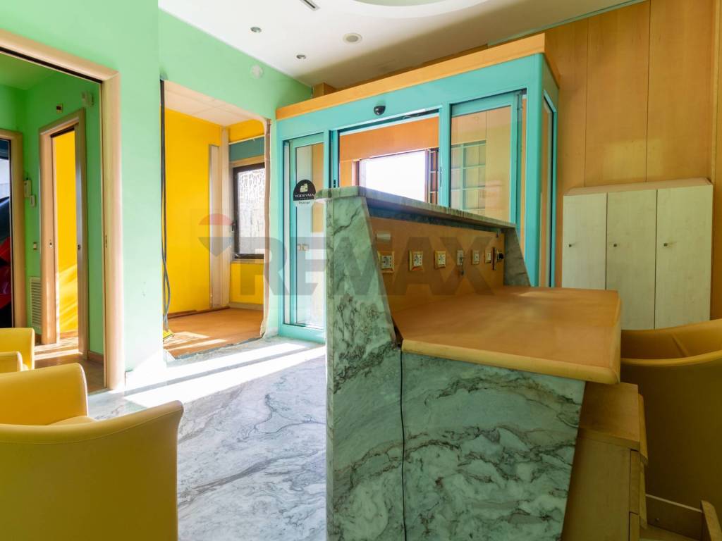 negozio in vendita a Carsoli