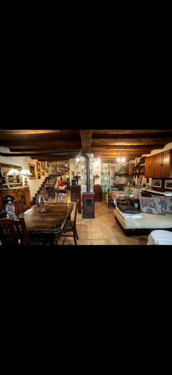 appartamento in vendita a Carsoli in zona Pietrasecca