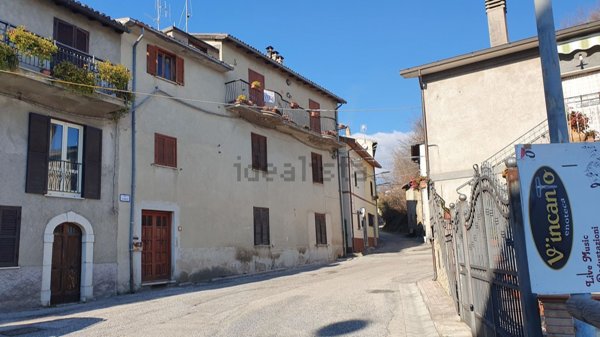 appartamento in vendita a Carsoli