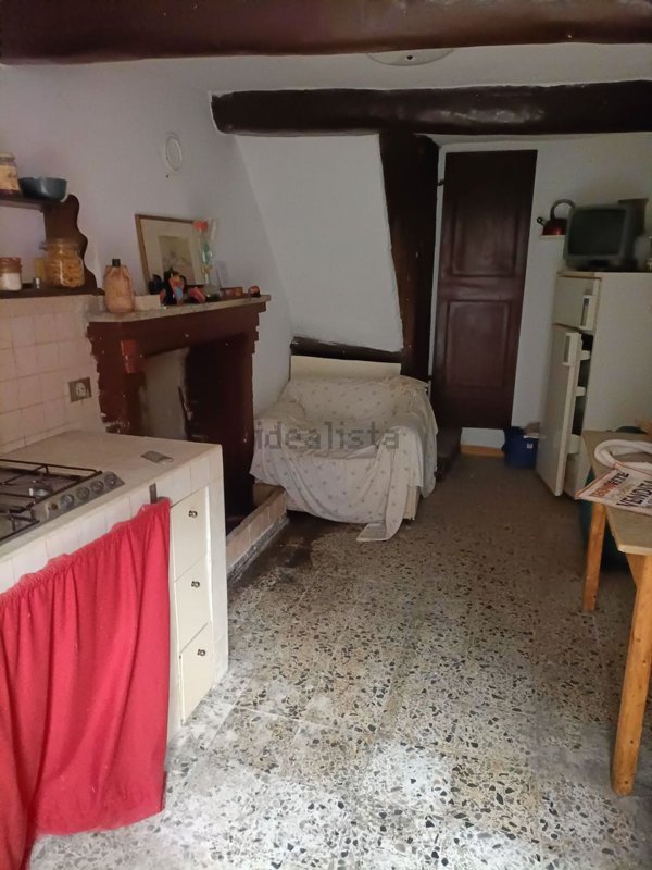 casa indipendente in vendita a Carsoli in zona Poggio Cinolfo