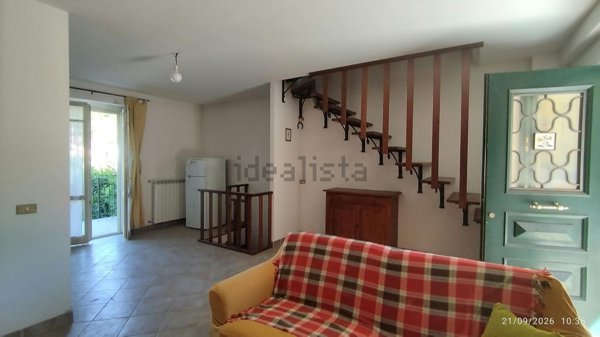 casa indipendente in vendita a Carsoli