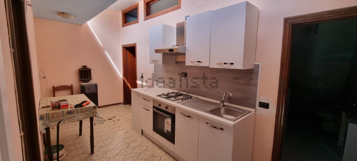 casa indipendente in vendita a Carsoli