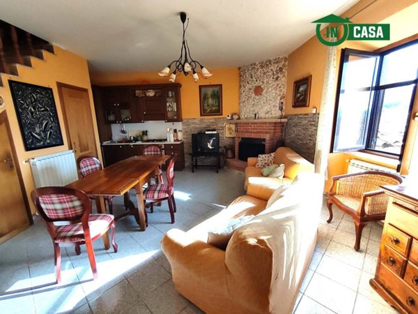 casa indipendente in vendita a Carsoli in zona Pietrasecca