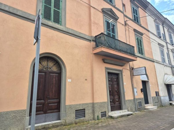 negozio in vendita a Carsoli