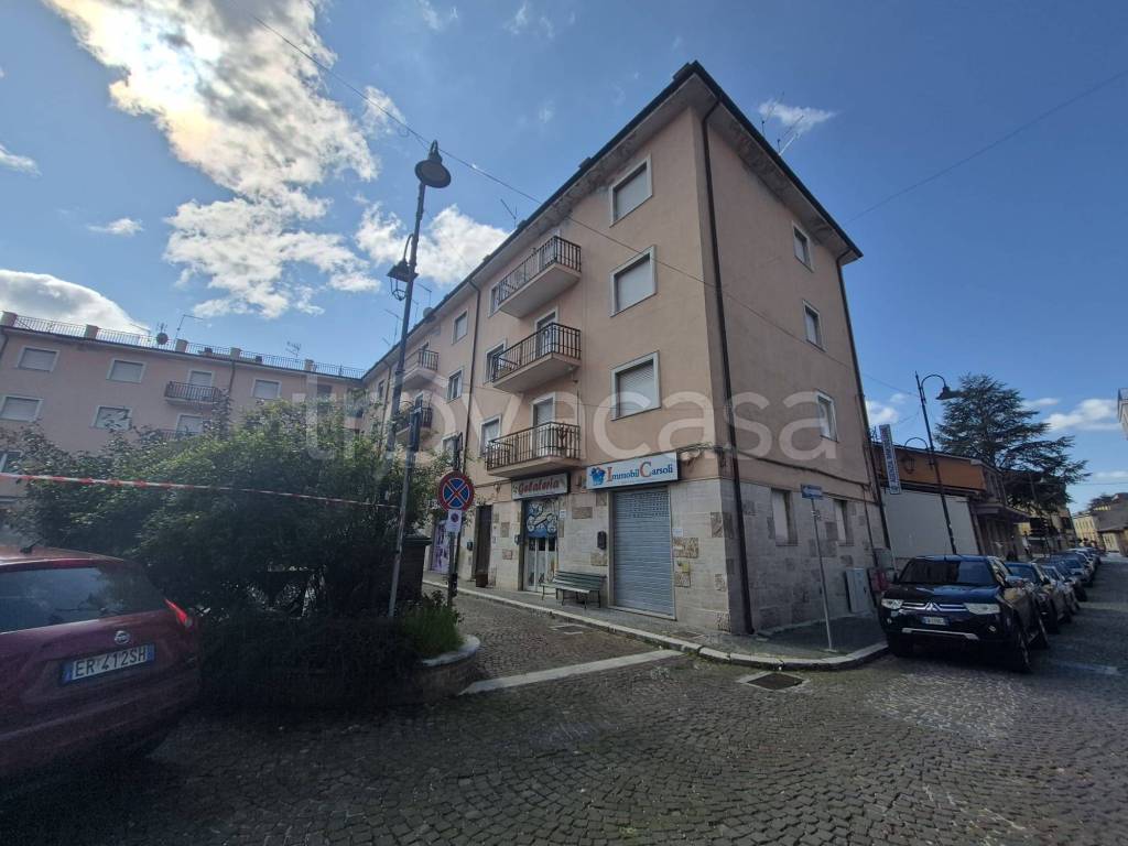 negozio in vendita a Carsoli