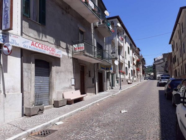 appartamento in vendita a Carsoli