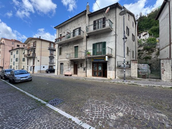 appartamento in vendita a Carsoli