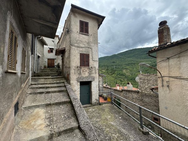 appartamento in vendita a Carsoli in zona Colli di Montebove