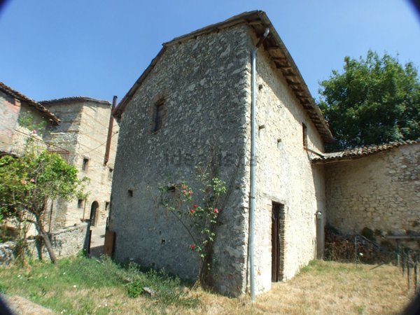 appartamento in vendita a Carsoli