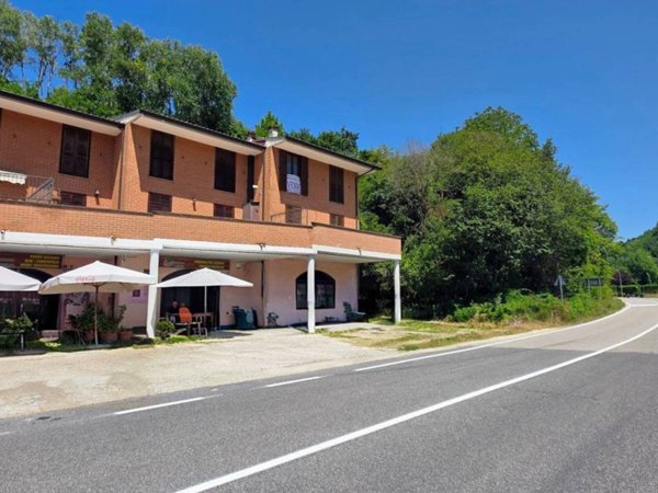 casa indipendente in vendita a Carsoli