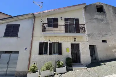 appartamento in vendita a Carsoli in zona Poggio Cinolfo