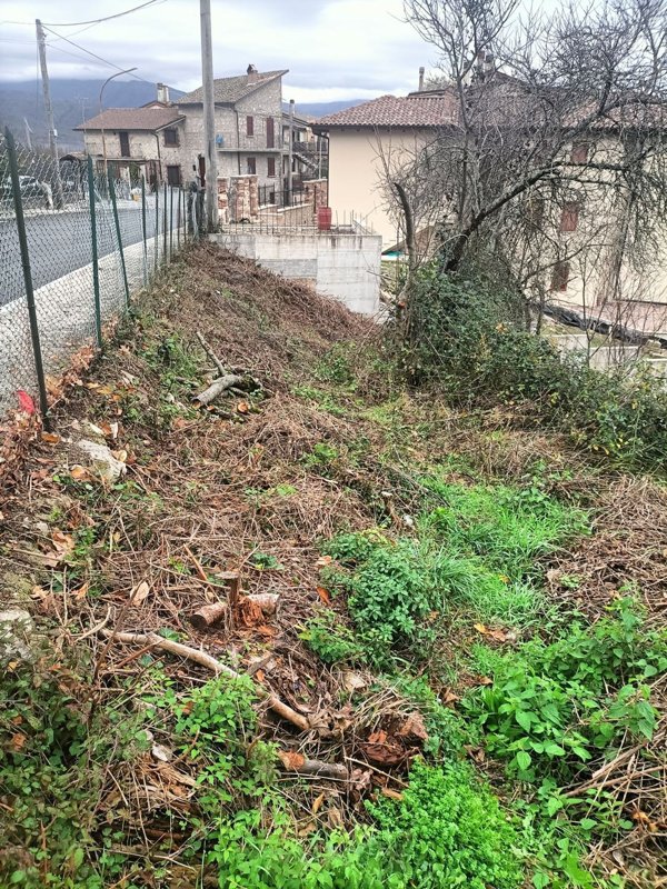 terreno in vendita a Carsoli in zona Poggio Cinolfo