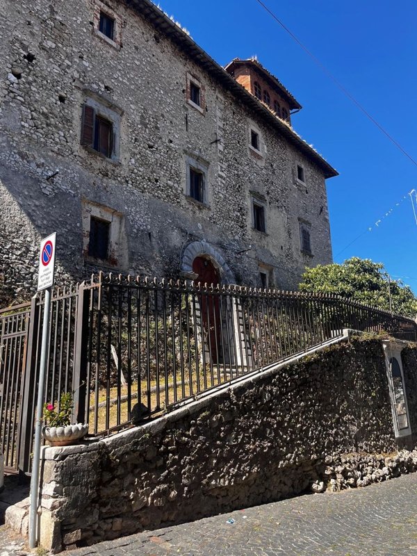 appartamento in vendita a Carsoli in zona Poggio Cinolfo