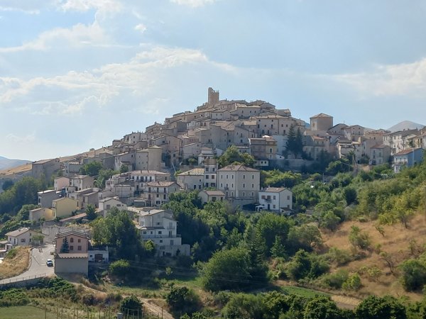 casa indipendente in vendita a Castel del Monte