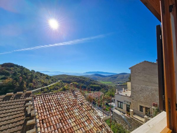 casa indipendente in vendita a Castel del Monte