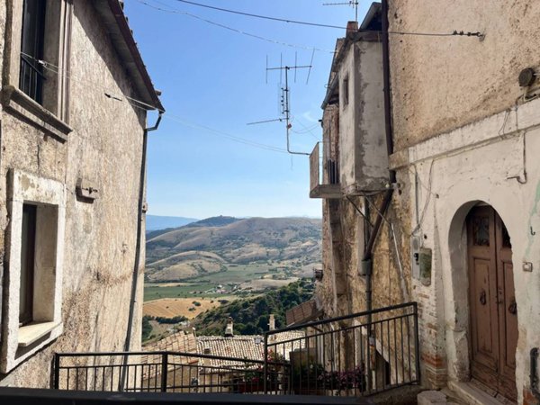 appartamento in vendita a Castel del Monte