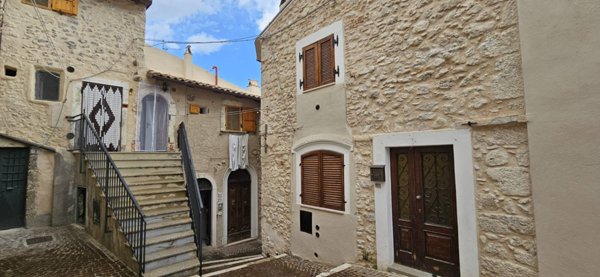 appartamento in vendita a Castel del Monte