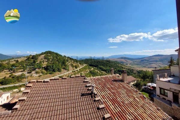 casa indipendente in vendita a Castel del Monte