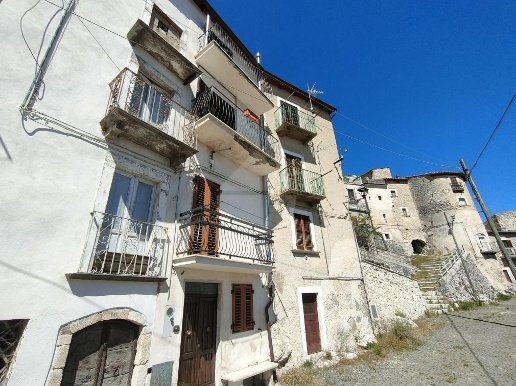 appartamento in vendita a Castel del Monte