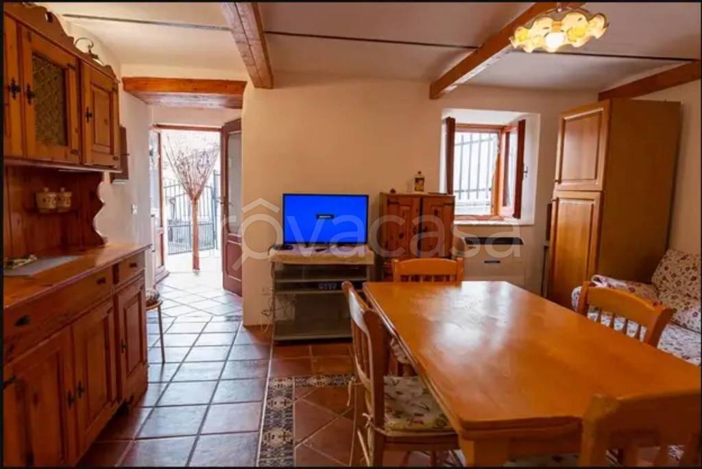 casa indipendente in vendita a Castel del Monte