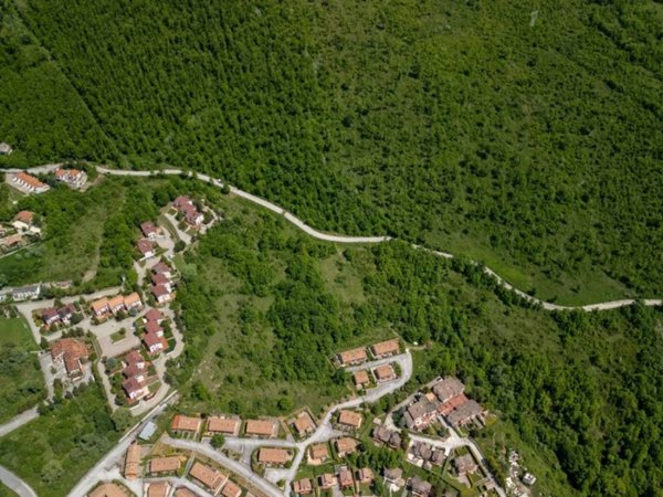 terreno edificabile in vendita a Castel di Sangro