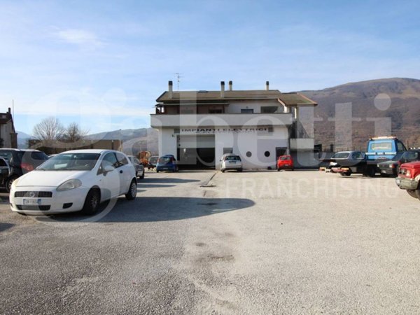 intera palazzina in vendita a Castel di Sangro