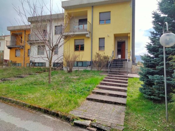 casa indipendente in vendita a Castel di Sangro