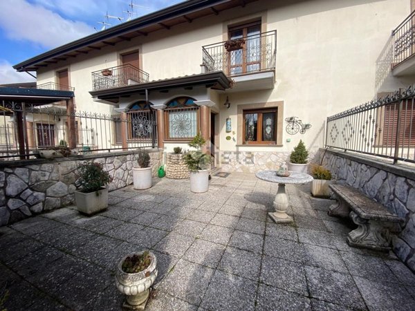 casa indipendente in vendita a Castel di Sangro