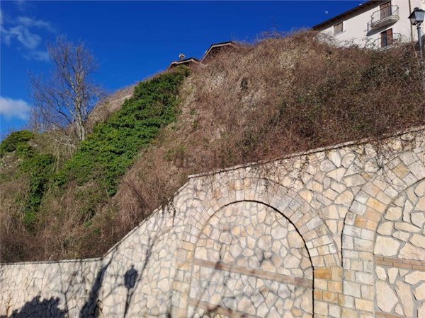 rudere in vendita a Castel di Sangro in zona Roccacinquemiglia