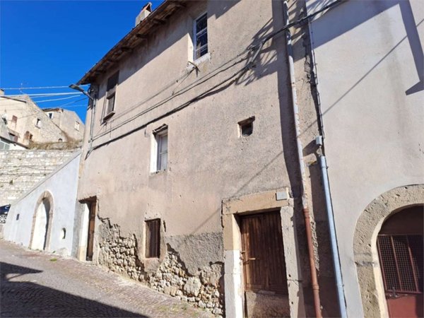 casa indipendente in vendita a Castel di Sangro