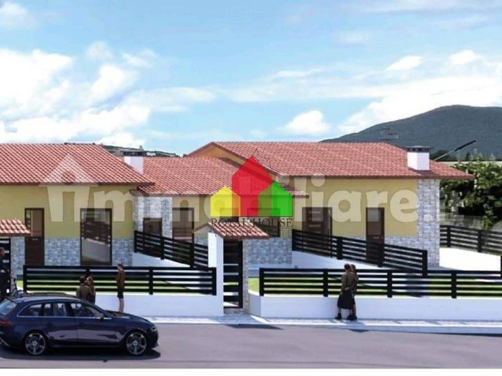 casa indipendente in vendita a Castel di Sangro