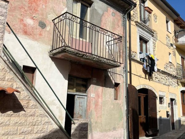 casa indipendente in vendita a Castel di Sangro