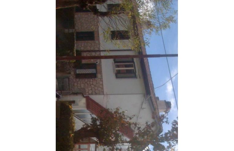 appartamento in vendita a Castel di Sangro in zona Roccacinquemiglia