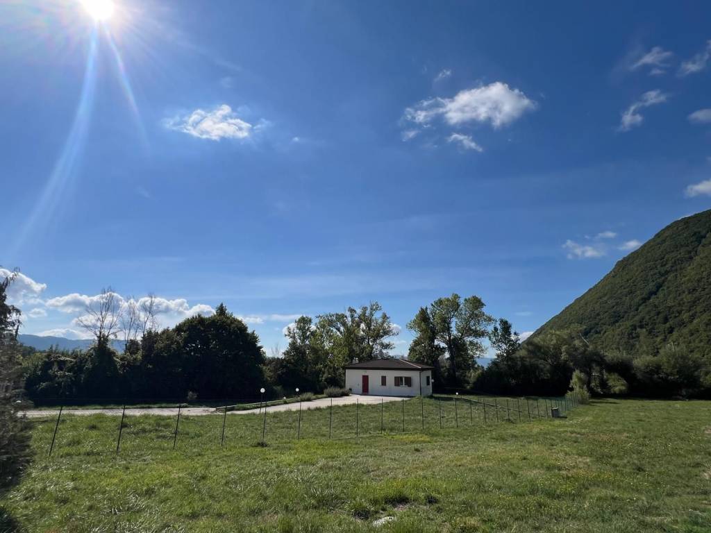 casa indipendente in vendita a Castel di Sangro