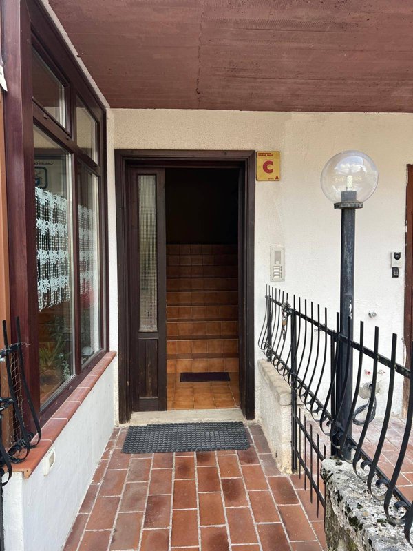 appartamento in vendita a Castel di Sangro in zona Roccacinquemiglia