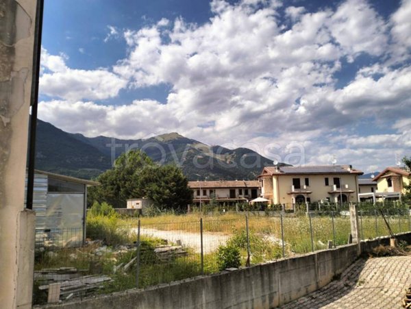 casa indipendente in vendita a Castel di Sangro