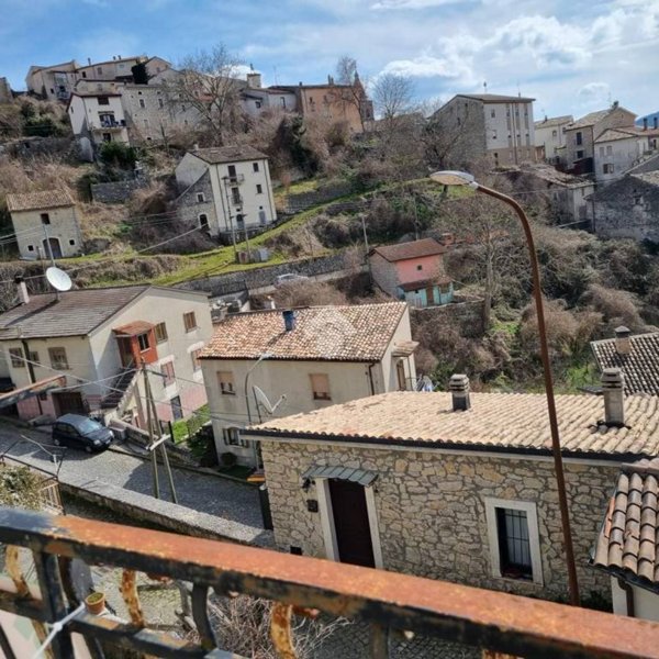 casa indipendente in vendita a Castel di Sangro