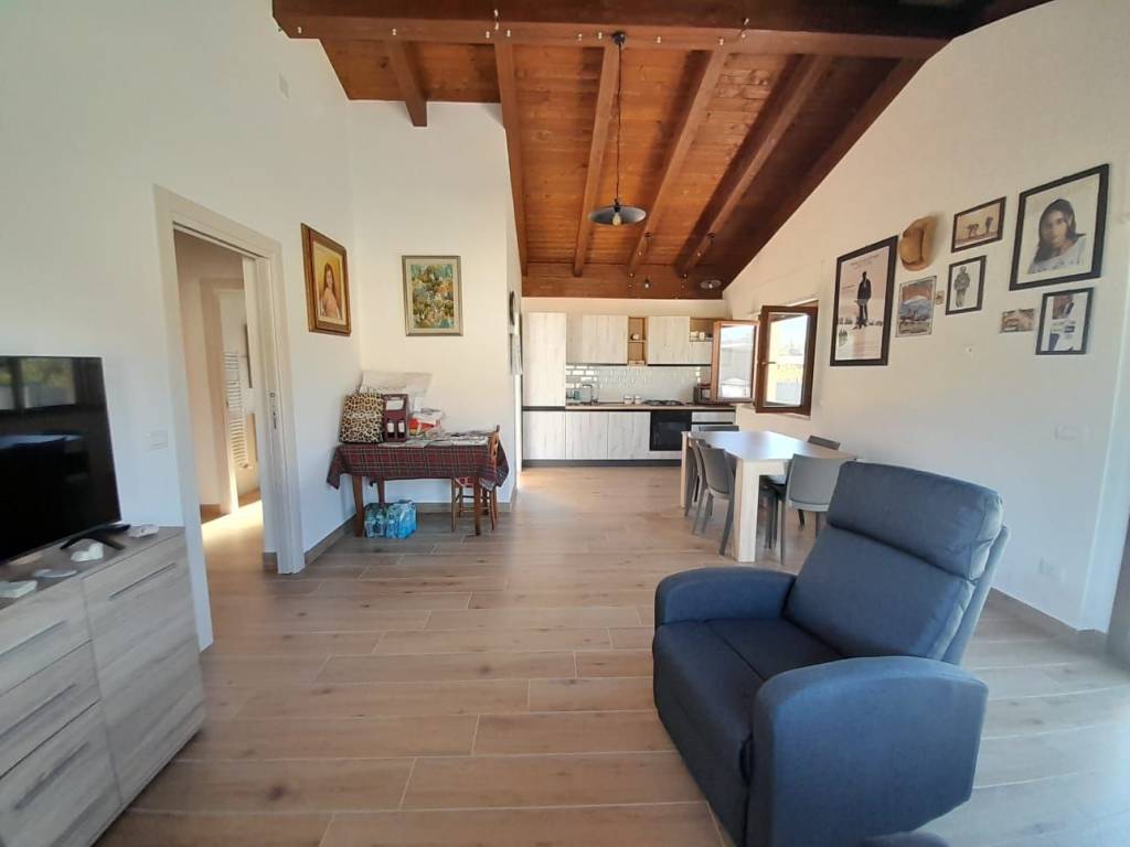 casa indipendente in vendita a Castel di Sangro