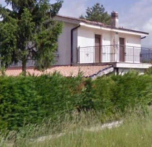 casa indipendente in vendita a Castel di Sangro