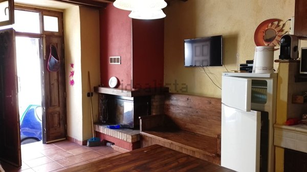 appartamento in vendita a Castel di Sangro in zona Roccacinquemiglia