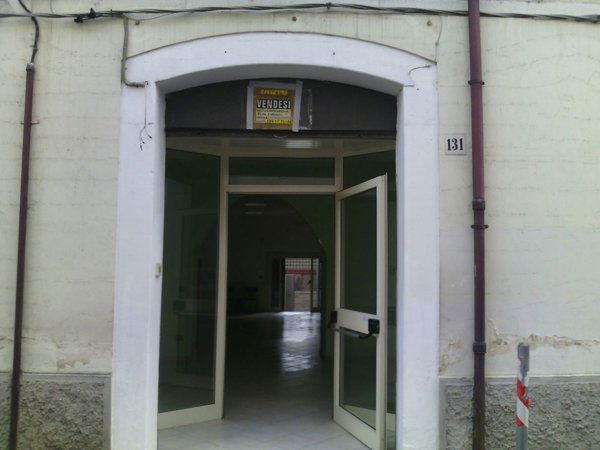 negozio in vendita a Castel di Sangro
