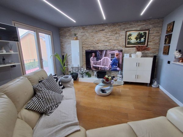 casa indipendente in vendita a Castel di Sangro