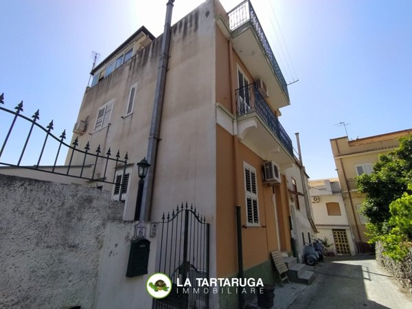 casa indipendente in vendita a Castellafiume
