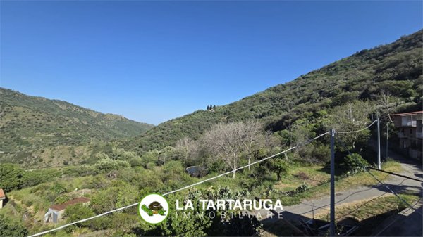 casa indipendente in vendita a Castellafiume