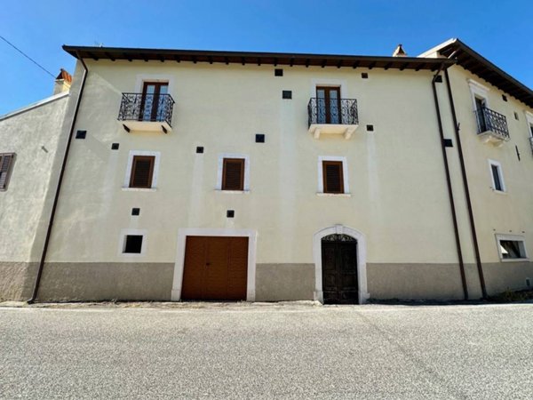 appartamento in vendita a Castelvecchio Calvisio