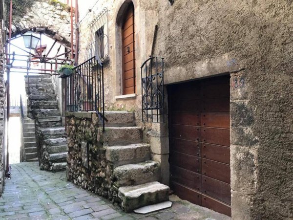 appartamento in vendita a Castelvecchio Calvisio