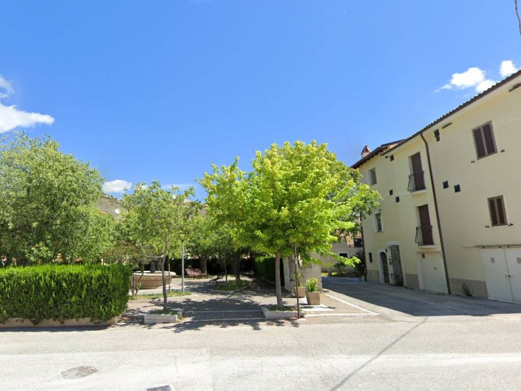 casa indipendente in vendita a Castelvecchio Calvisio